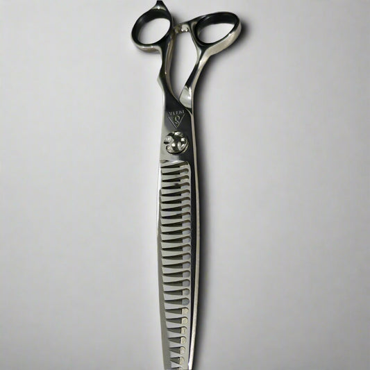 Delta Warrior Chunker Grooming Scissors front view showing bladed closed view